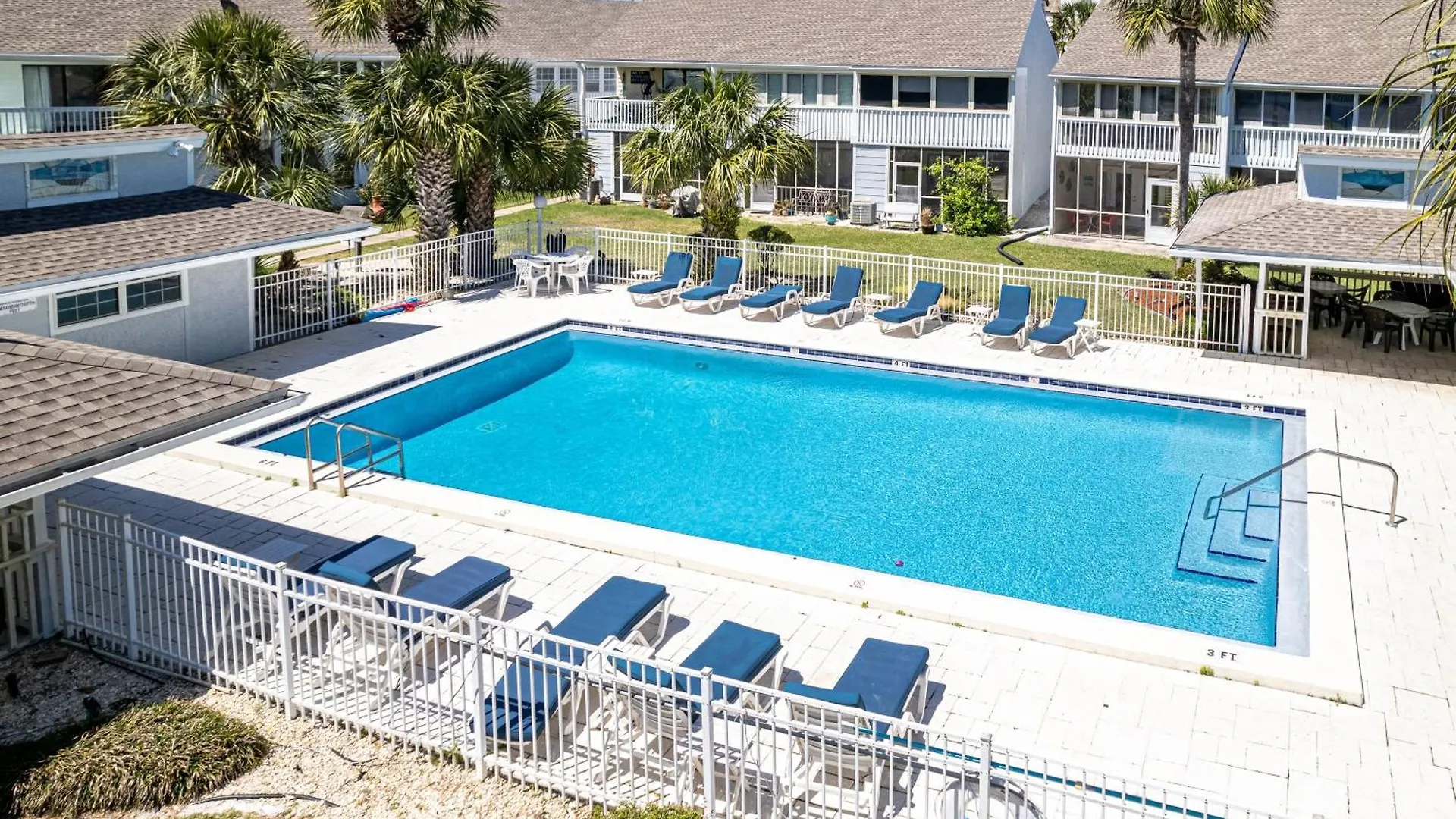Inlet Reef 301- By Holiday Isle Properties Destin Apartment